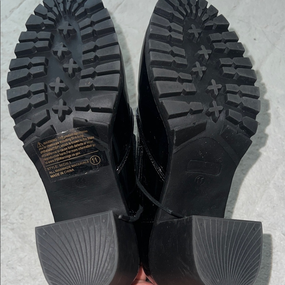 Black Patent Leather Lace-Up Boots - Picture 5 of 7